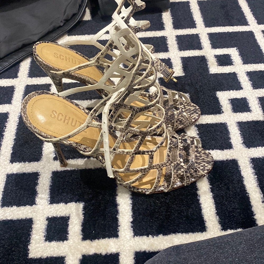 Schutz Juliana Heel in Pearl